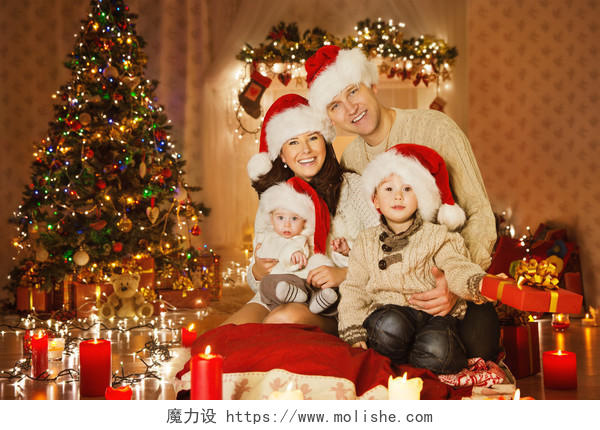 圣诞节全家人在一起过圣诞幸福一家人幸福家庭幸福的人